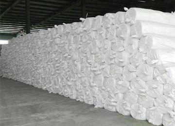 100千克容重 耐高温硅酸铝陶瓷纤维毯厂家报价